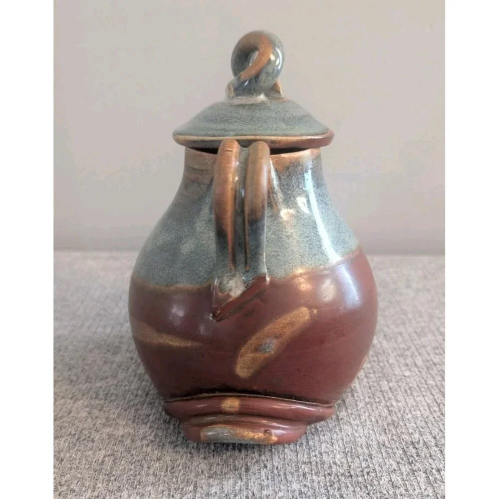 Handmade Rustic Salt Glazed Blue/Brown Pottery Jug with Lid, Signed, 17cm/6" - Picture 8 of 8